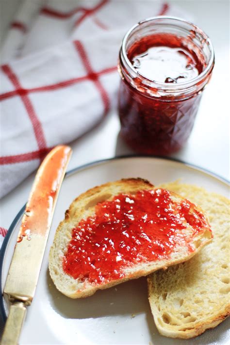 Strawberry sriracha jam — The Pastiche