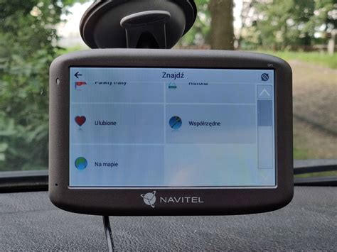 Navitel E505 Magnetic - nawigacja GPS z systemem Linux przetestowana