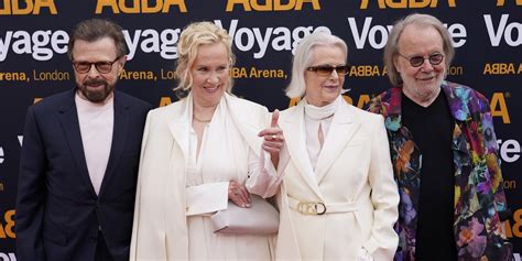 El Esperado Reencuentro De Abba En El Estreno De Voyage Su Nuevo