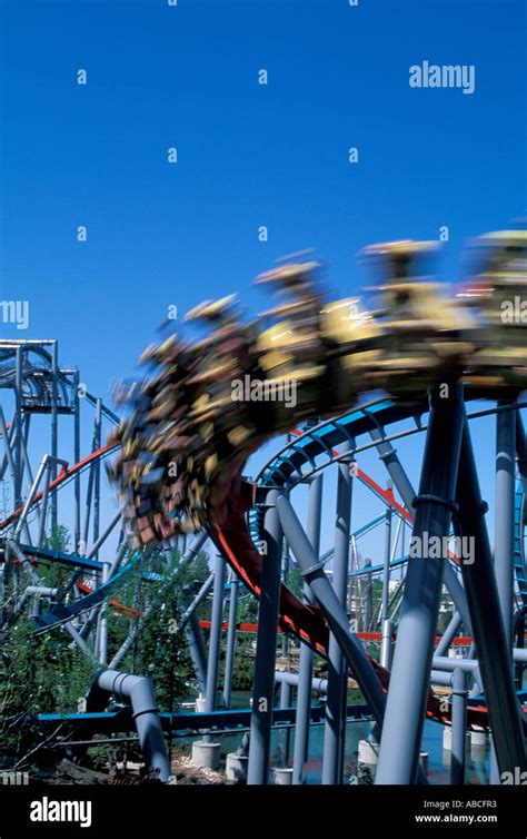 Dragon Challenge Inverted Roller Coaster At Harry Potter Wizarding