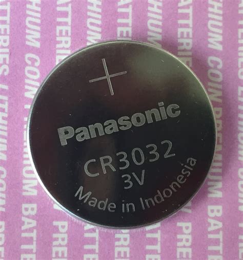 Panasonic CR3032 3V Lithium Coin Battery - 1 Battery + FREE SHIPPING ...