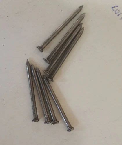 Mild Steel Ms Wire Nail Gauge 10 Gauge Size 25 Inchlength At