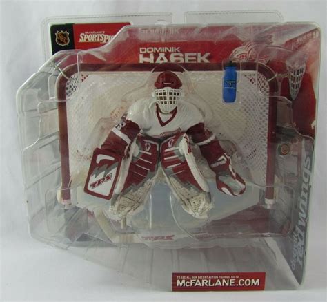 McFarlane Toys Sportspicks Series 2 NHL Detroit Red Wings Dominik Hasek