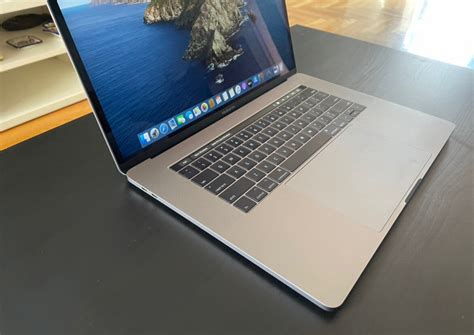 MacBook Pro 15 Retina Touchbar Late 2017 MacBook Insomnia Gr