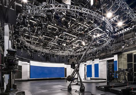 Warner Media | Hudson Yards Relocation - Studios - meridiandesign.com