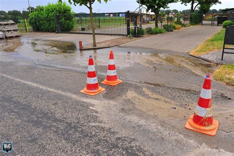 Waterlekkage Aan De Plattepeeldijk In Ospel