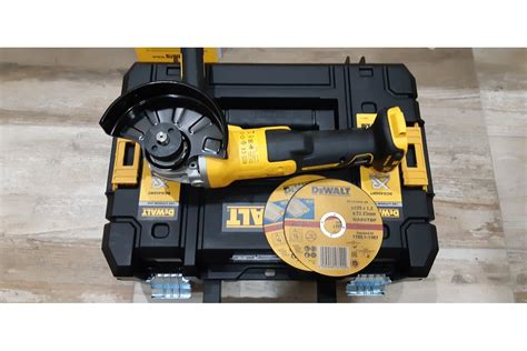 Бесщеточная угловая шлифмашина DEWALT DCG405NT - выгодная цена, отзывы ...