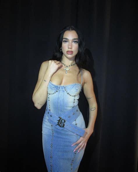 Dua Lipa Bio Age Net Worth And Facts Celebrity Sphere