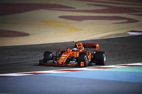 Charles Leclerc Conquista Primeira Pole Position Da Carreira No Bahrain