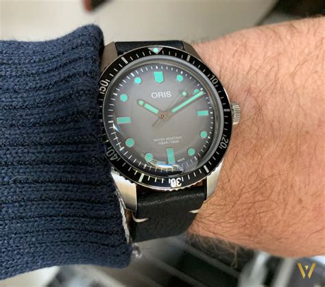 Oris Divers 65 Glow Photos Live Avis Prix Neuf The Watch Obs