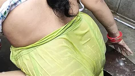 Indian House Wife Bathing Outside With Sex Xhamster