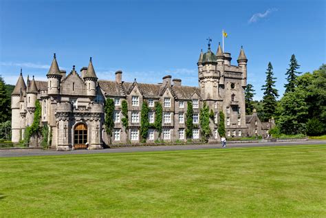 Cómo Llegar Desde El Castillo De Balmoral En Escocia Hasta Londres