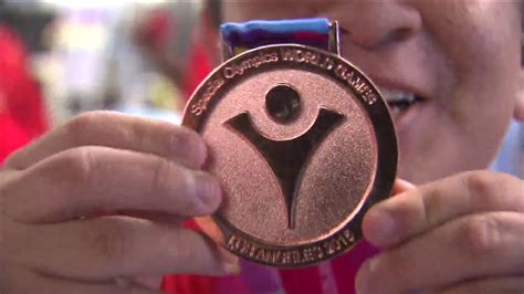 Special Olympics athletes bring medals home to Chicago - ABC7 Chicago