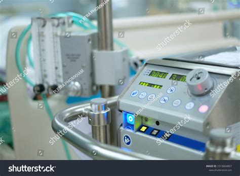 52 Ecmo Doctor Images Stock Photos And Vectors Shutterstock