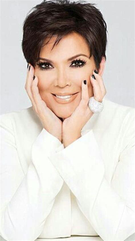 Kris Jenner Wore Her Infamous Haircut Hair Styles Jenner Hair Kris Jenner Hair