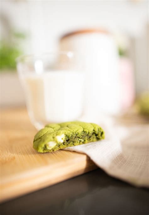 Recipe Chewy White Chocolate Matcha Cookies