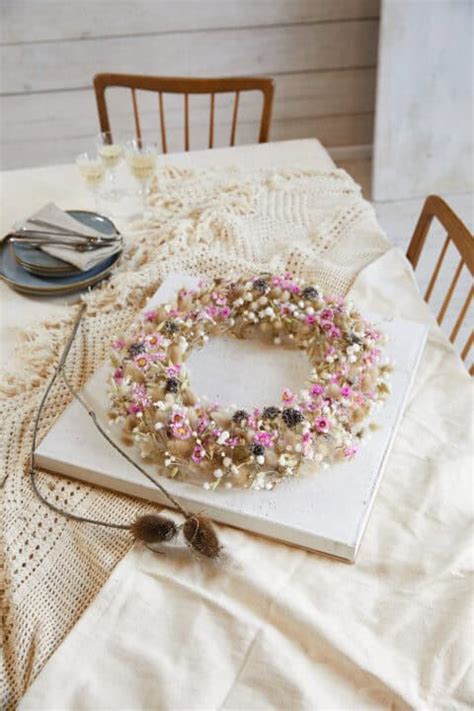 Trockenblumen Deko Moderner Kranz für den Tisch blooms de