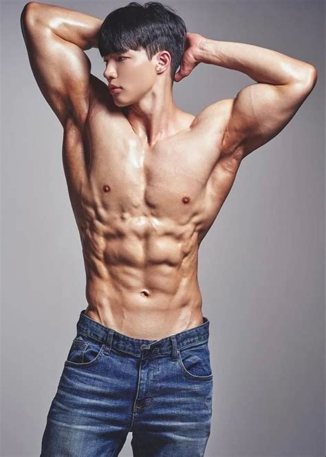 Pin By Rachel On Korean Drama Handsome Asian Men Asian Muscle Men Hot Asian Men