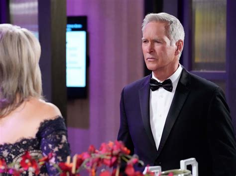 'Days of Our Lives' First Look at John Black's Funeral - Parade