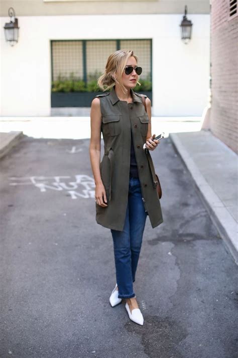 This Army Green Vest Is The Perfect Wardrobe Addition For Casually Chic Fall Days Army Green