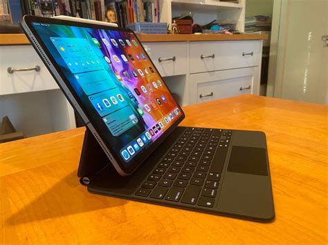 The Magic Keyboard, reviewed: iPad Pro evolution - CNET