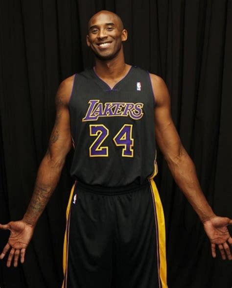 Every Lakers Jersey Kobe Bryant Wore Throughout His Career - Fadeaway World