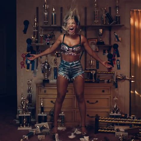 Beyonce Pretty Hurts Video