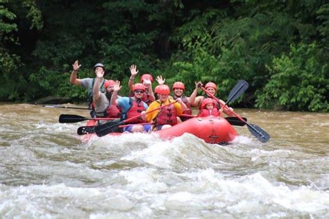 Reasons To Try A Spring And Fall Rafting Trip In The Smoky Mountains