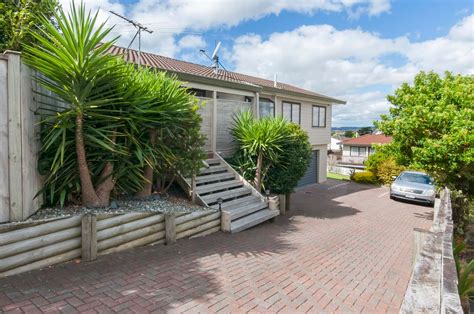 118 Bradbury Road Botany Downs Manukau City Real Estate Ray White