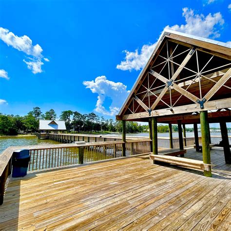 Residents love norfolk usa for its beautiful waterfront and parks 9