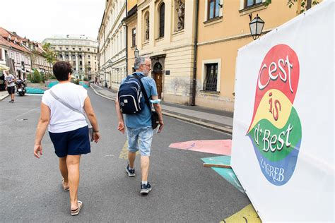 Zagreba Kim Parkovima Ulicama I Trgovima Opet Zavladao Festival Cest