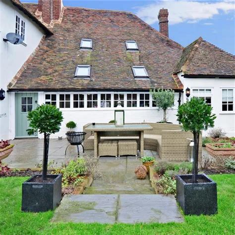 Step inside Great British Bake Off's Paul Hollywood's Kent home | Ideal ...