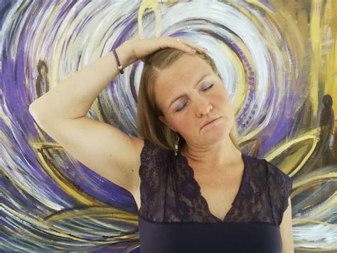 Hatha Yoga Illustrated 7