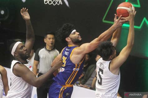 Hasil Pertandingan IBL Seri Malang Satria Muda Puncaki Klasemen