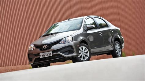 Teste Toyota Etios Sedã X Plus Automático