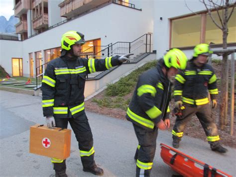 Bung Hotelbrand In Gosau Freiwillige Feuerwehr Bad Goisern