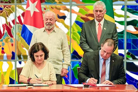 Brasil E Cuba Estreitam La Os Em C Pula Que Uniu O Sul Internacional