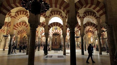 Cu Nto Costar A La Sagrada Familia O La Alhambra En El Mercado