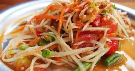 Best Papaya Salad Recipe - Plantaful Life