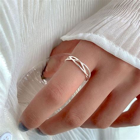 Tijdloze Geometrische Holle Sterling Zilveren Ring Gladde Lijn 925