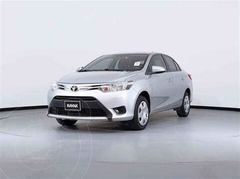 Toyota Yaris Sedan Core Aut Usado 2017 Color Plata Precio 208 999