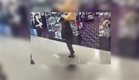 Con Las Manos En La Masa Se Rob Un Consolador Gigante De Un Sex Shop Diario Hoy En La Noticia