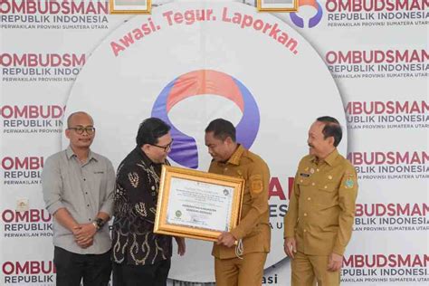 InfoPublik RAIH PERINGKAT PERTAMA PELAYANAN PUBLIK SE SUMUT DARI