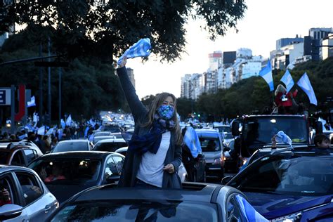 El banderazo en fotos miles de personas se movilizaron en más de 70