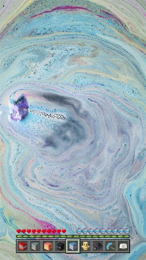 Intergalactic Block Bath Bomb Lush