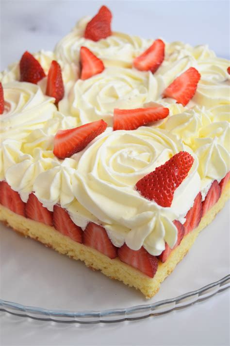 Gateau Fraise Anniversaire Texte D Anniversaire