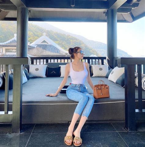 Hot girl tạp hoá Thanh Hoá Bình Phước Mặt đẹp dáng xinh mặc bình dân vẫn vạn người mê
