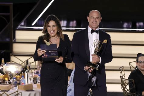 "Law & Order: SVU" Cast | All the Cast Reunions at the 2022 Emmys ...