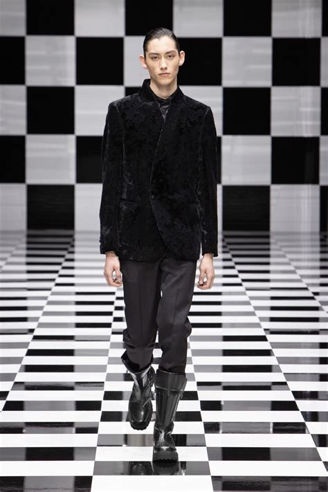 Emporio Armani Collection Men Fall 2022