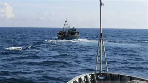 Tni Al Tangkap Kapal Ikan Vietnam Di Laut Natuna Utara Bali Express